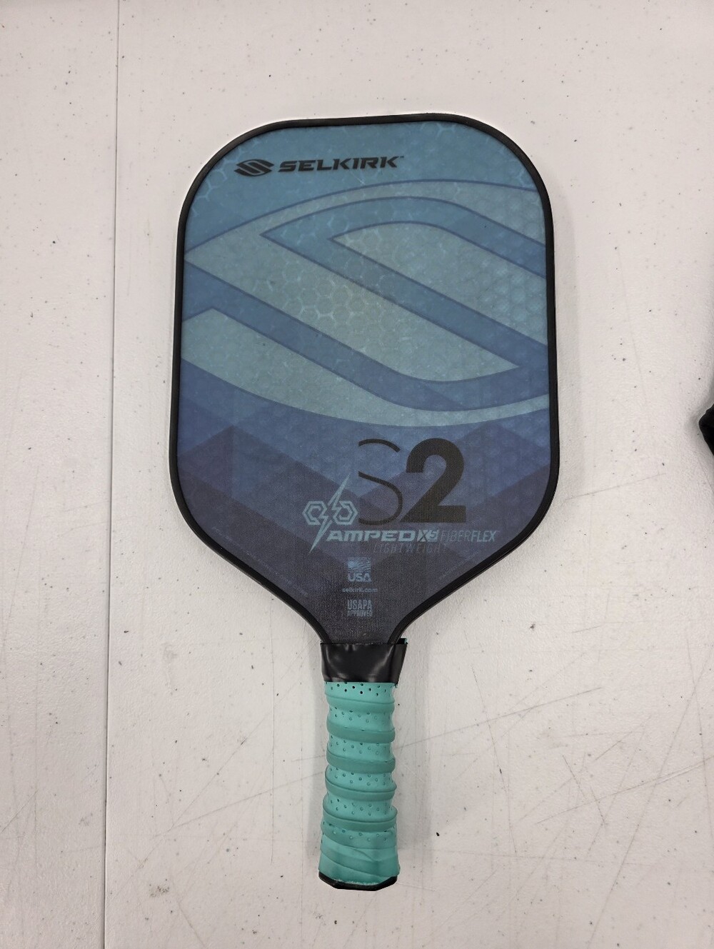 Selkirk Amped S2 X5 FiberFlex Pickleball Paddle Lightweight Blue USAPA W/Case.‎